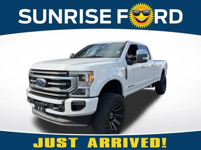 2022 Ford F-350 Super Duty 4X4 Platinum 4DR Crew Cab 8 FT. LB SRW Pickup