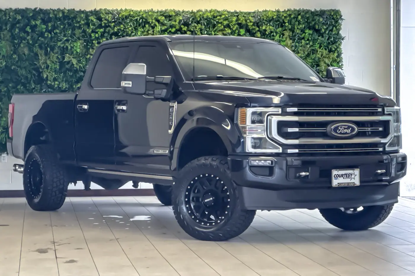 2022 Ford F-350 - $69,917