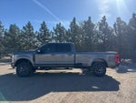 2023 F-350 Super Duty Thumbnail 3