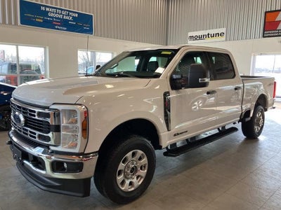 2024 Ford F-350 Super Duty 4X4 XLT 4DR Crew Cab 6.8 FT. SB SRW Pickup