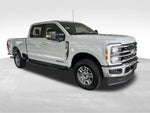 2025 F-350 Super Duty Thumbnail 2