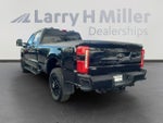 2025 F-350 Super Duty Thumbnail 4