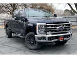 2025 F-350 Super Duty Thumbnail 2