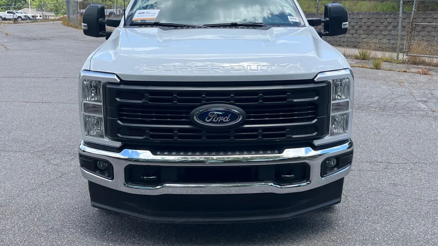 2026 Ford F-350 Super Duty Platinum