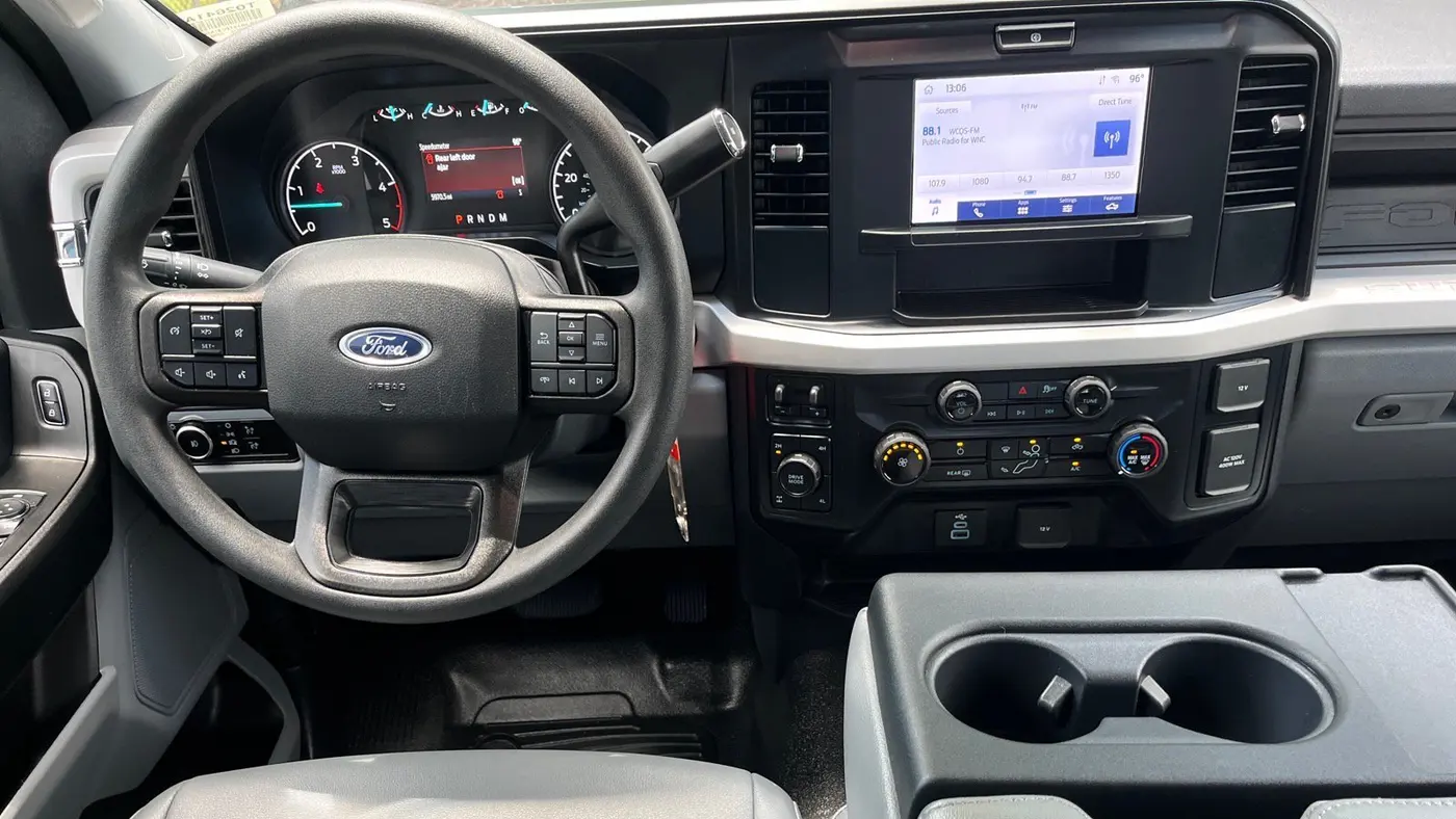 2026 Ford F-350 Super Duty Platinum