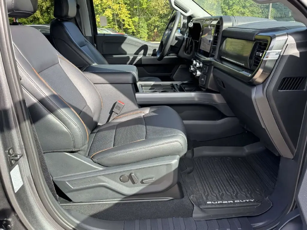2026 Ford F-350 - $76,998