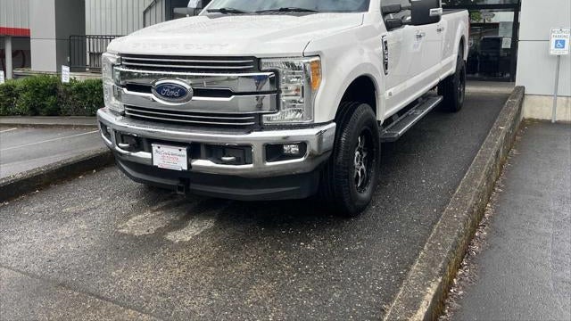 2017 Ford F-350 Super Duty Lariat