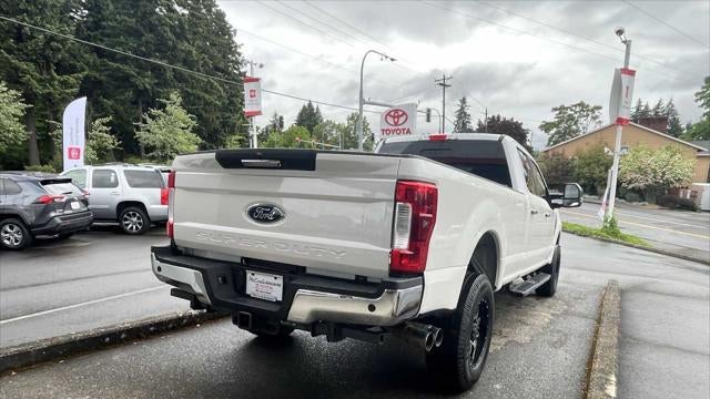2017 Ford F-350 Super Duty Lariat