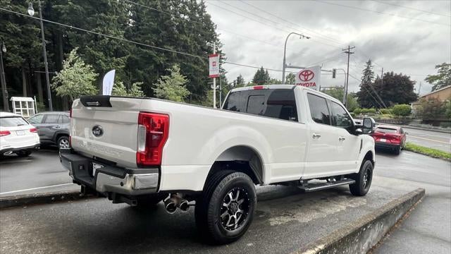 2017 Ford F-350 Super Duty Lariat