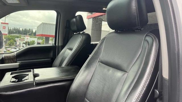 2017 Ford F-350 Super Duty Lariat