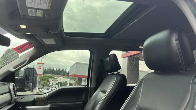 2017 Ford F-350 Super Duty Lariat