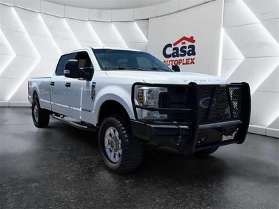 2019 Ford F-350 Super Duty 4X4 XL 4DR Crew Cab 6.8 FT. SB SRW Pickup