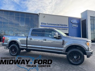 2022 Ford F-350 Super Duty 4X4 Platinum 4DR Crew Cab 6.8 FT. SB SRW Pickup