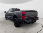 2023 F-350 Super Duty Thumbnail 2