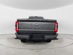 2023 F-350 Super Duty Thumbnail 3