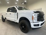 2023 F-350 Super Duty Thumbnail 2
