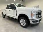 2023 F-350 Super Duty Thumbnail 2