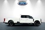 2023 F-350 Super Duty Thumbnail 3