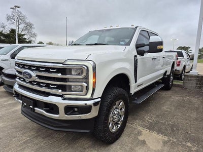 2023 Ford F-350 Super Duty 4X4 Lariat 4DR Crew Cab 6.8 FT. SB SRW Pickup