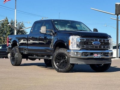 2023 Ford F-350 Super Duty 4X4 XLT 4DR Crew Cab 6.8 FT. SB SRW Pickup