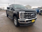 2024 F-350 Super Duty Thumbnail 3