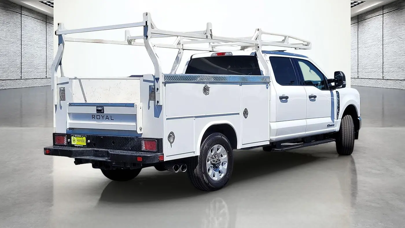 2024 Ford F-350 Super Duty Lariat