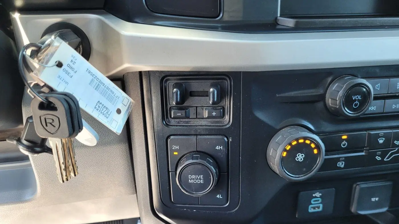 2024 Ford F-350 Super Duty Lariat