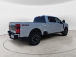 2025 F-350 Super Duty Thumbnail 5