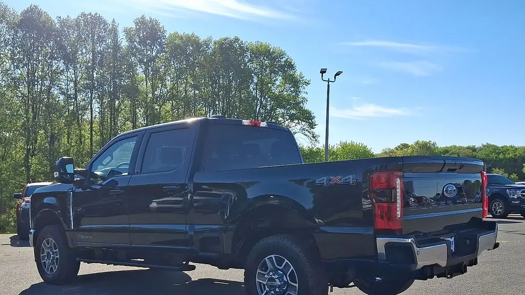 2025 Ford F-350 Super Duty XLT