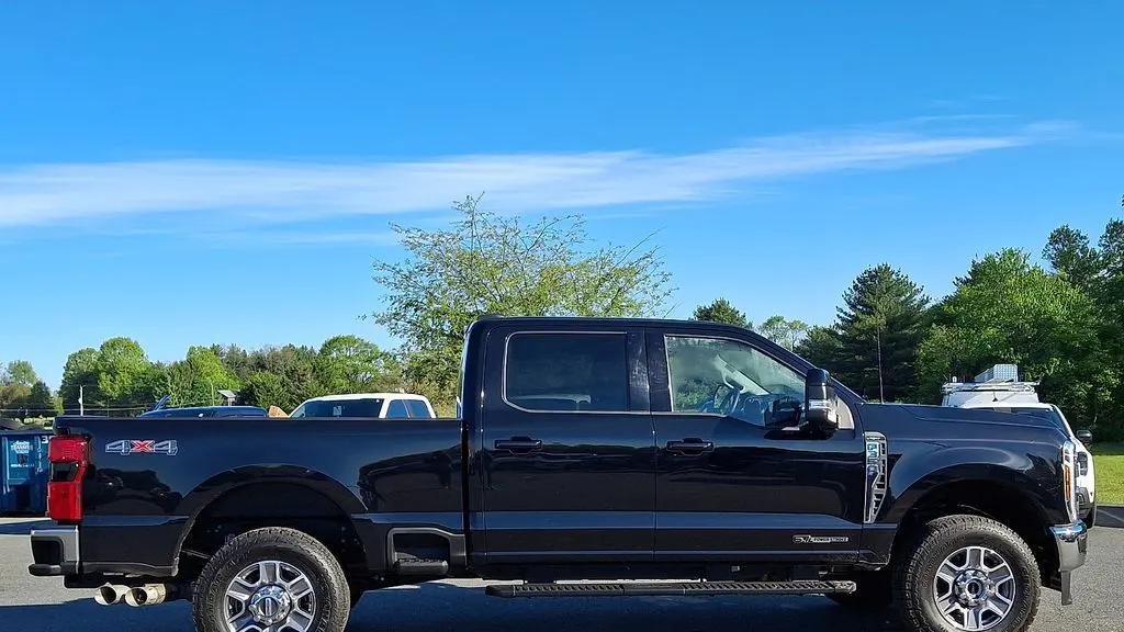 2025 Ford F-350 Super Duty XLT