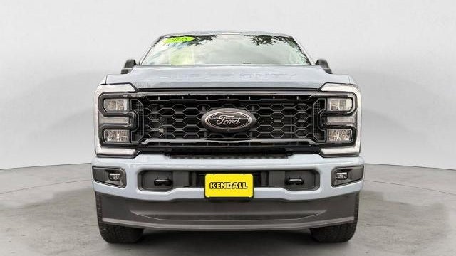 2025 Ford F-350 Super Duty XLT