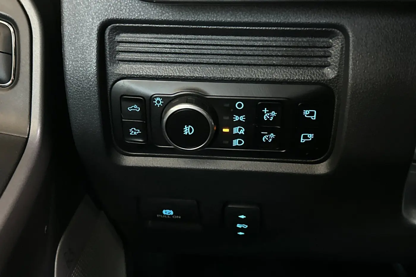 2025 Ford F-350 - $77,250