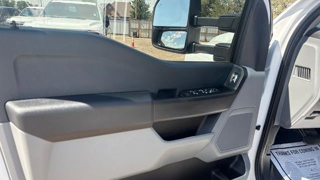 2025 Ford F-350 Super Duty XLT
