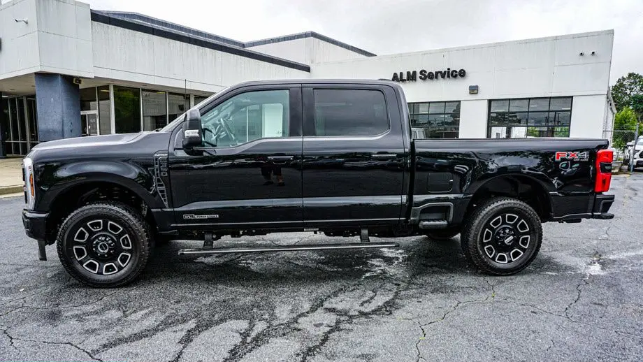 2025 Ford F-350 Super Duty Platinum