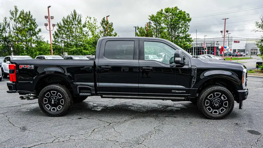2025 Ford F-350 Super Duty Platinum
