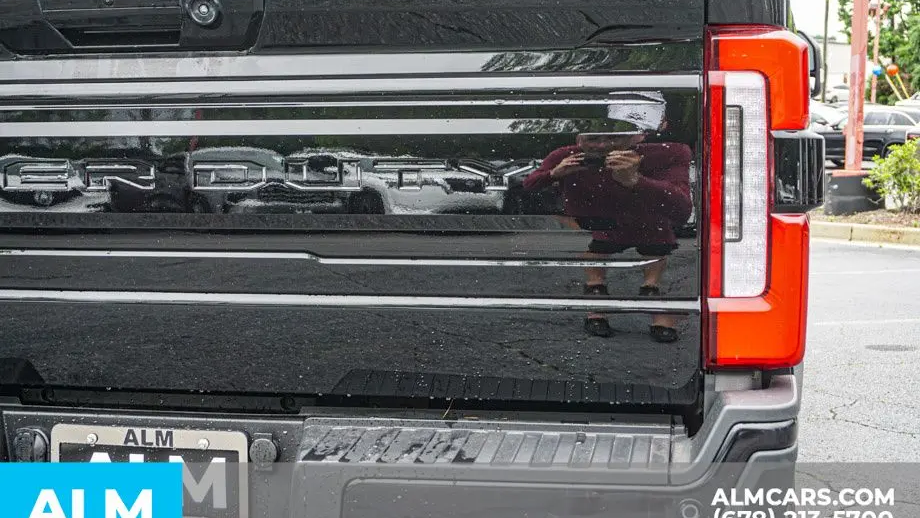 2025 Ford F-350 Super Duty Platinum