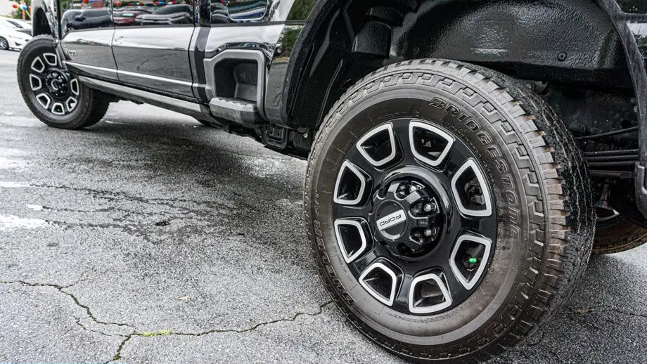 2025 Ford F-350 Super Duty Platinum