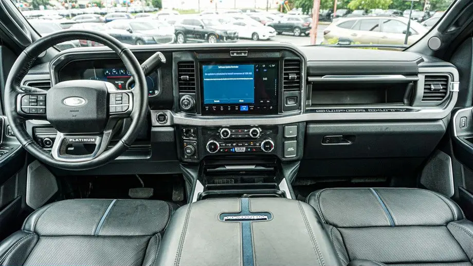 2025 Ford F-350 Super Duty Platinum