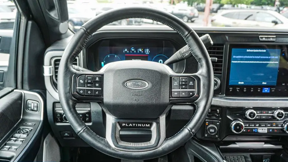 2025 Ford F-350 Super Duty Platinum