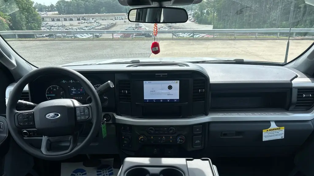 2025 Ford F-350 Super Duty XLT