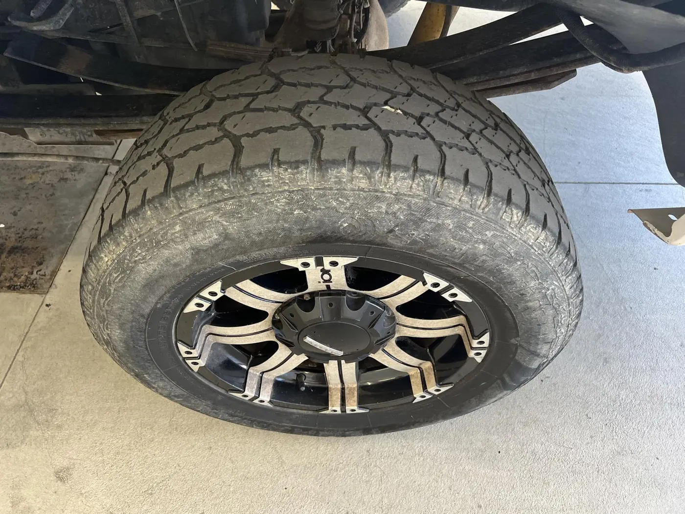 2014 Ford F-350 - $14,298