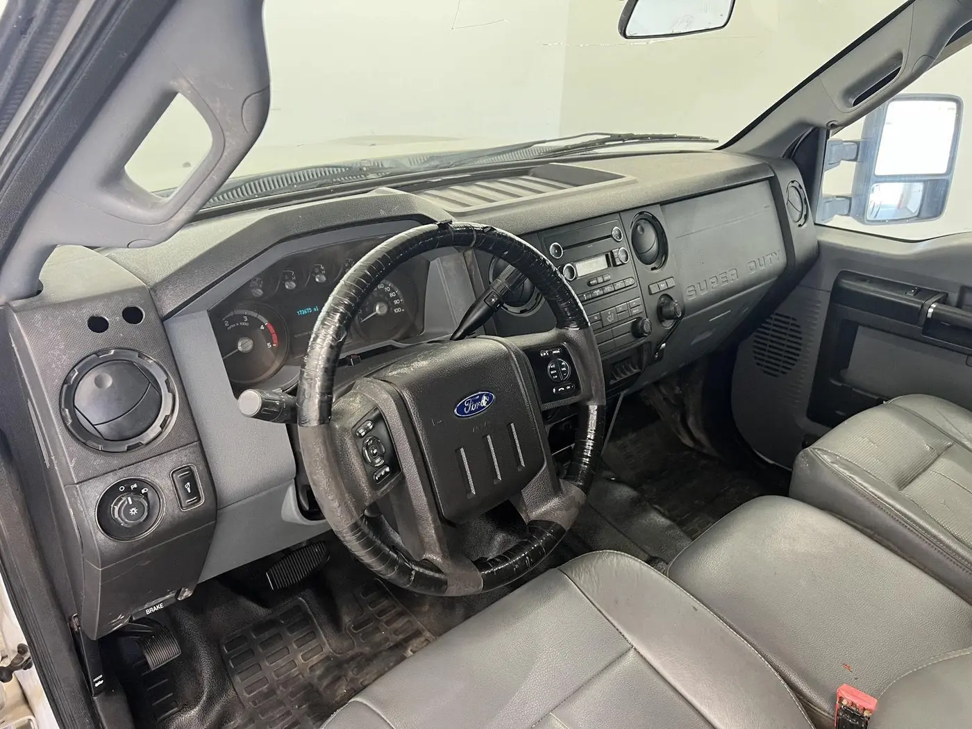 2014 Ford F-350 - $14,298