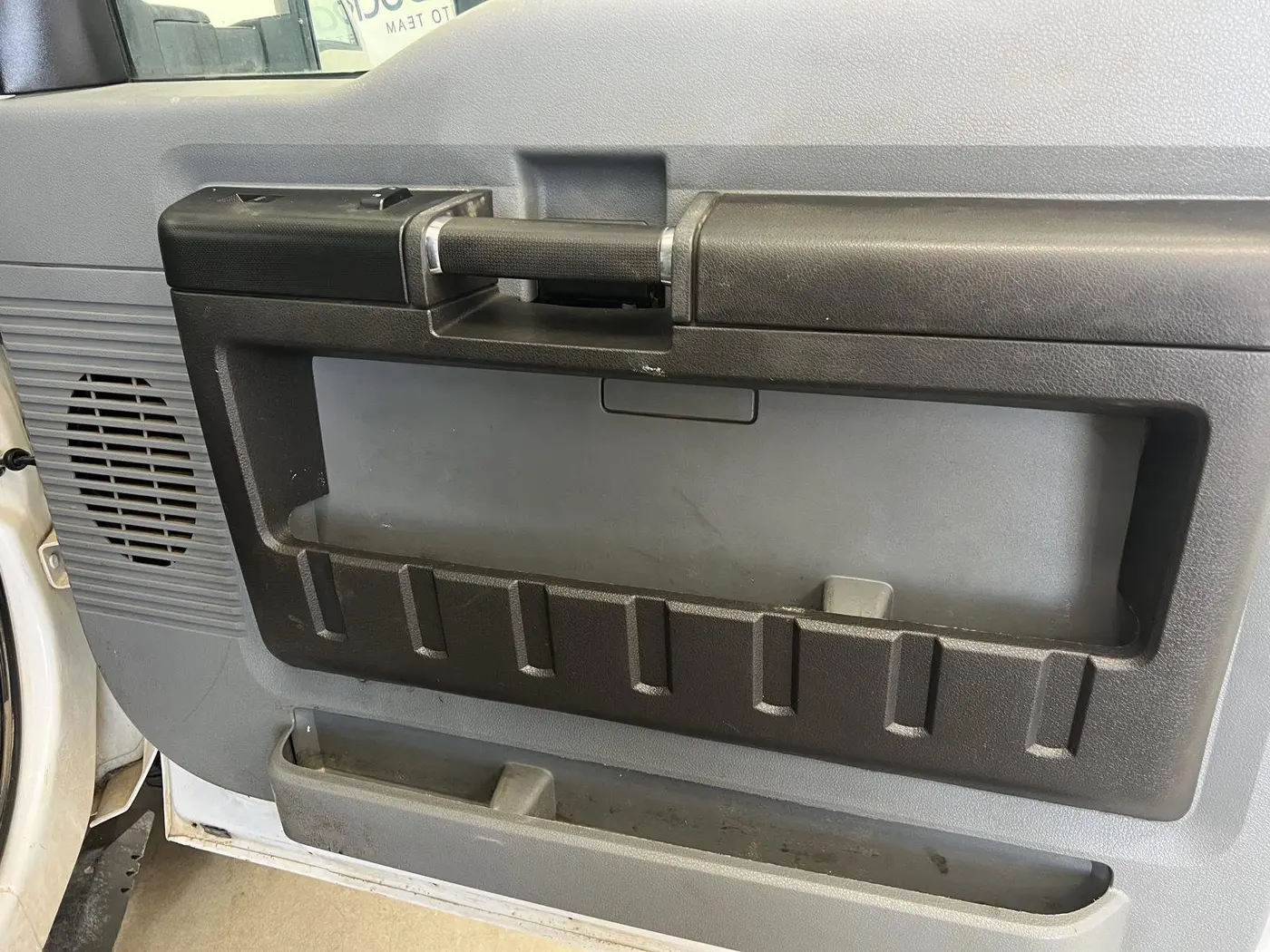 2014 Ford F-350 - $14,298