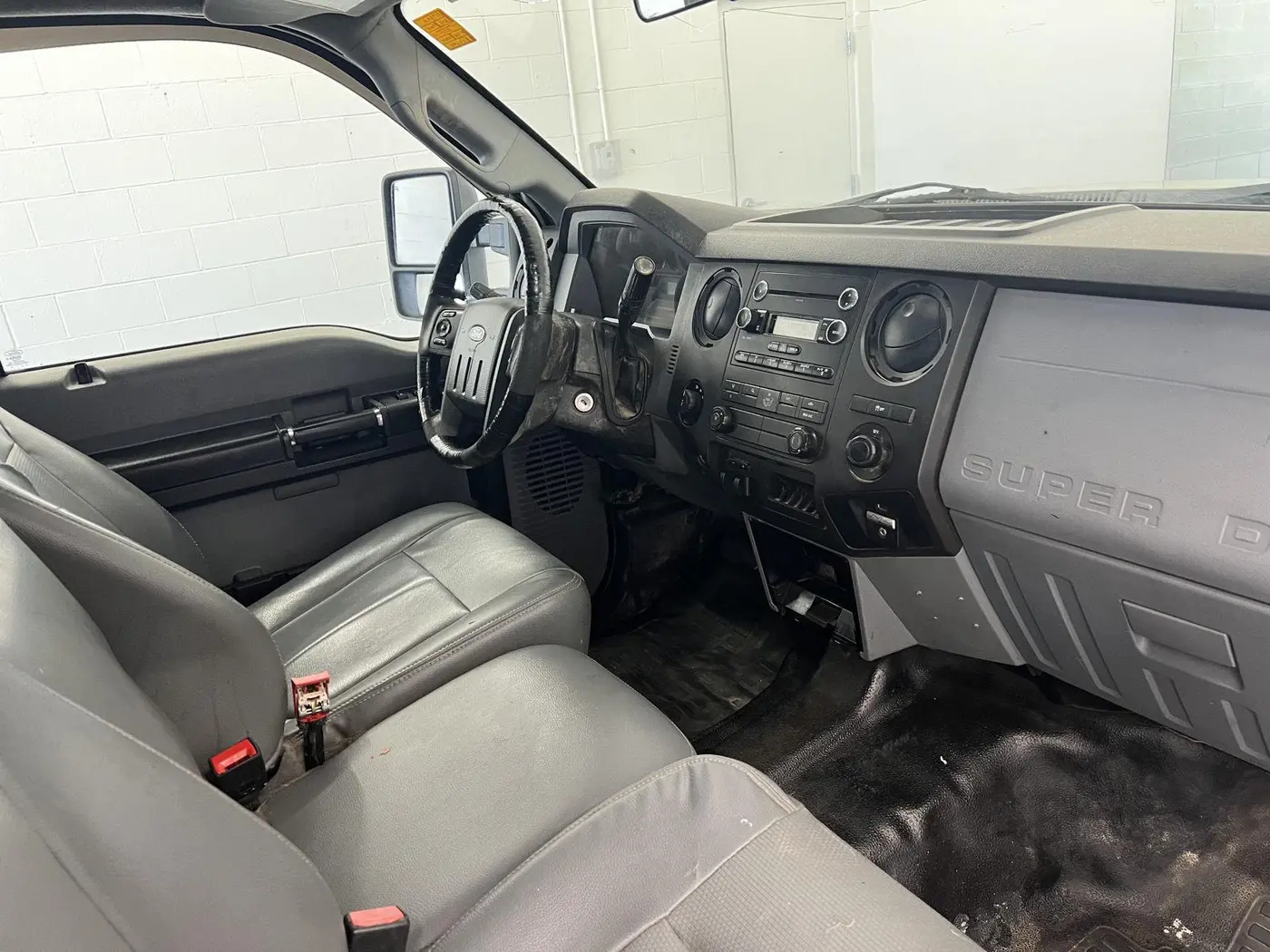 2014 Ford F-350 - $14,298