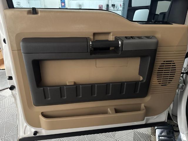 2016 Ford F-350 - $25,000