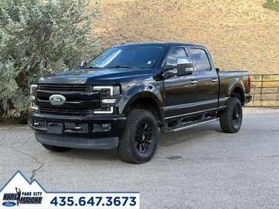 2017 Ford F-350 Super Duty 4X4 Lariat 4DR Crew Cab 6.8 FT. SB SRW Pickup