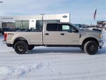 2017 F-350 Super Duty Thumbnail 4