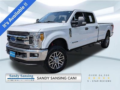 2017 Ford F-350 Super Duty 4X4 Platinum 4DR Crew Cab 6.8 FT. SB SRW Pickup