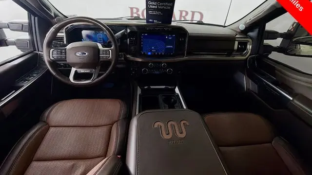 2023 Ford F-350 Super Duty Platinum