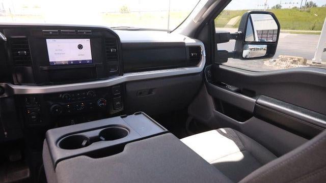 2024 Ford F-350 Super Duty XLT